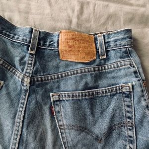 Levi’s 560 HighRise cheeky short